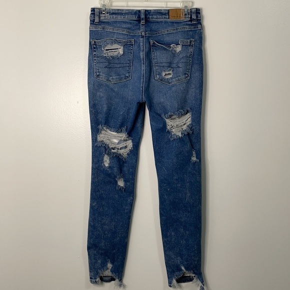 American Eagle Destroyed Acid Wash Mom Jeans Size 2 - Picture 6 of 13
